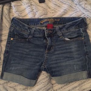 Arizona jean company shorts